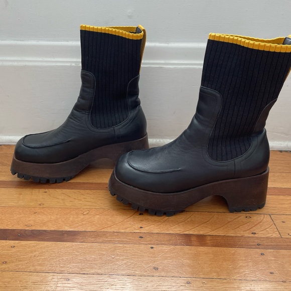 Charlotte Stone Loma Boots - Picture 3 of 6